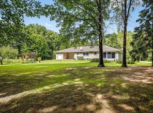 15085 E McNeal Rd, Monroe Center, IL 61052
