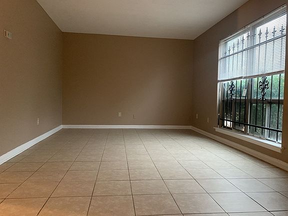 3rd image of 4703 Wild Plum Ct