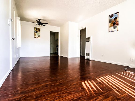 2nd image of 10977 National Blvd