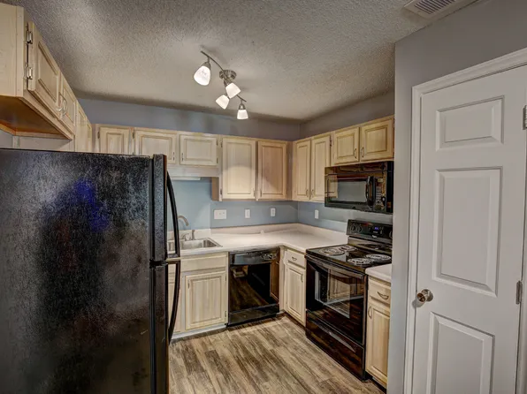 Summer Chase Apartments