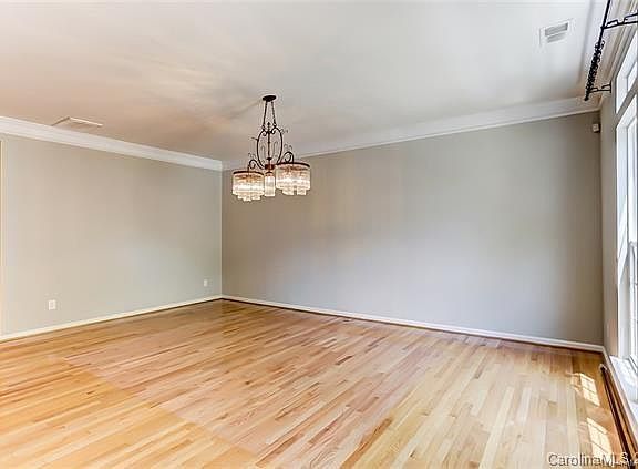 3rd image of 10324 Berkeley Pond Dr