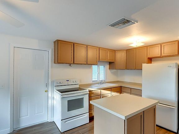 3rd image of 2526 26th St S