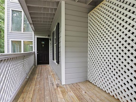 2nd image of 1201 Vicksburg Pl
