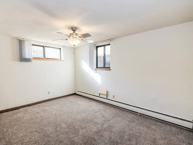 Randolph Apartments — Photo 16
