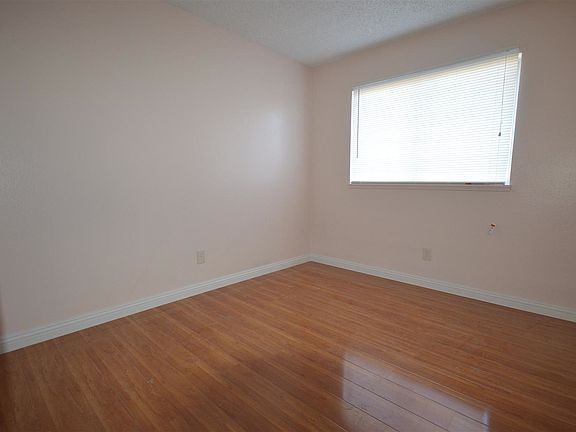 3rd image of 3160 Marsford Pl