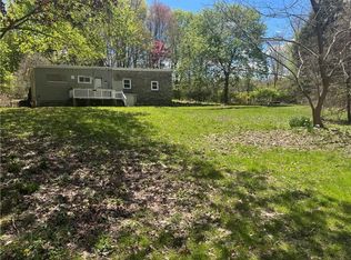 633 Old Smithfield Rd, North Smithfield, RI 02896