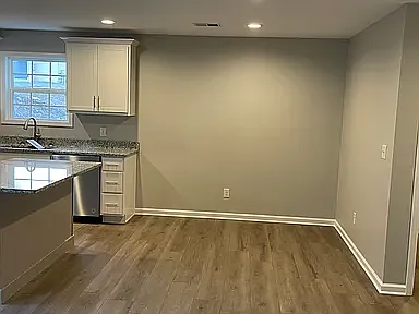 3 bed, 1250 sqft, $1,995 — Photo 4