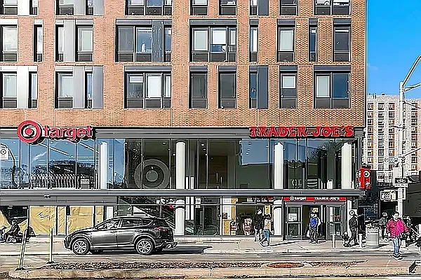 Rented by REAL New York | media 18