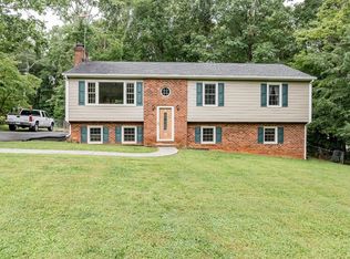 212 Goldfinch Dr, Lynchburg, VA