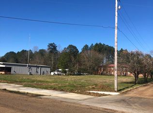 1 Louisville St, Starkville, MS 39759