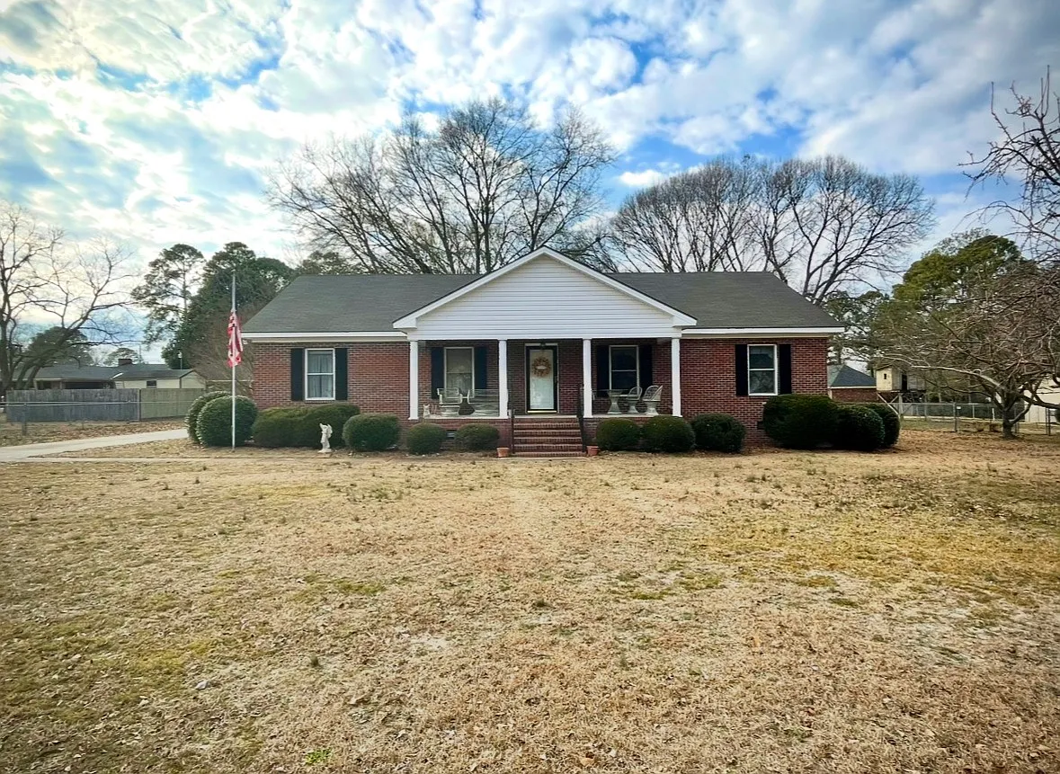 Building Photo - 1813 Middleton Rd
