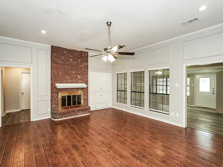 716 Havencrest Dr — Photo 3