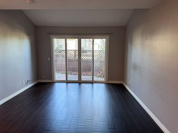2nd image of 983 Elsa Ct Unit B