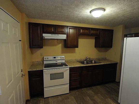 3rd image of 6801 Centennial Dr