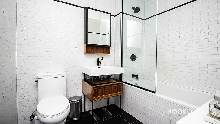 Rented by Nooklyn NYC LLC | media 40