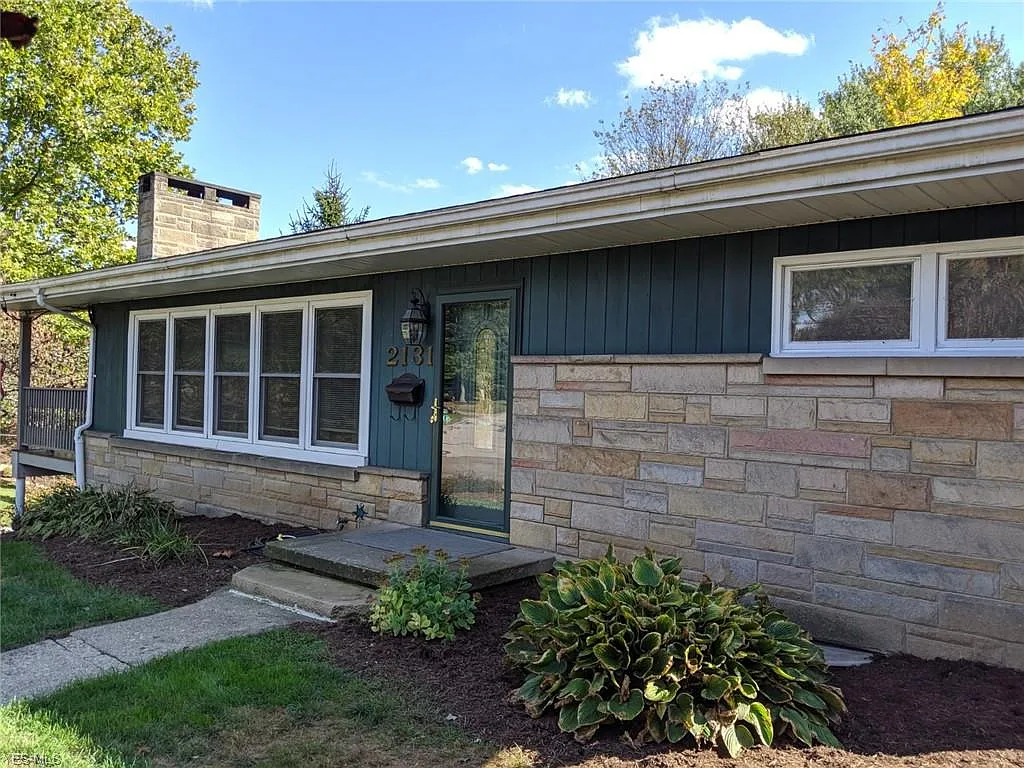 2131 Friar Tuck Cir photo 1