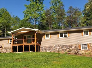 331 Hart Cut Rd, Marietta, SC 29661