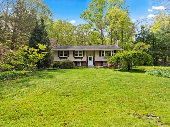 105 Deepwood Drive, Madison, CT 06443