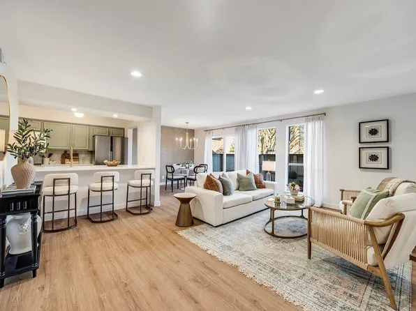 6036 Birchbrook Dr #131, Dallas, TX 75206