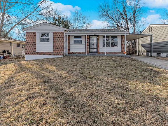 2nd image of 10537 Castle Dr