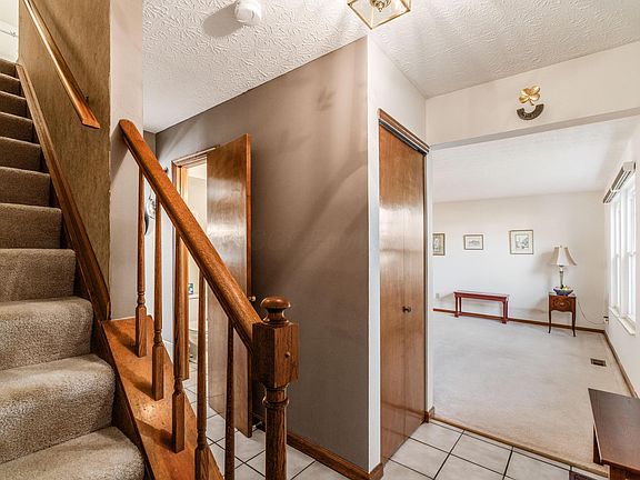 4th image of 7215 Daugherty Dr