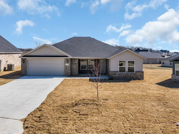 819 Indian Plains Rd, Ardmore, OK 73401