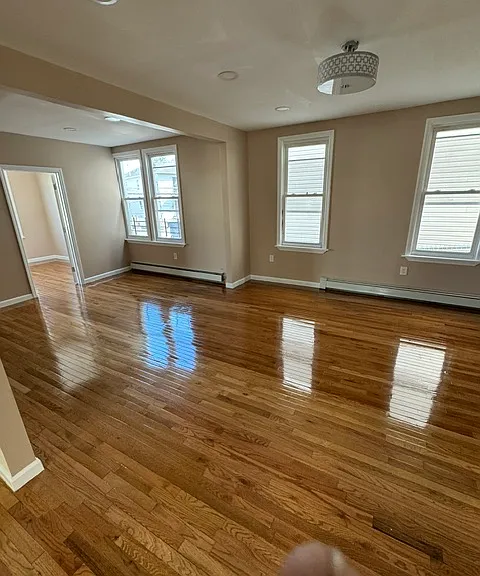53-55 Hinsdale Pl — Photo 2