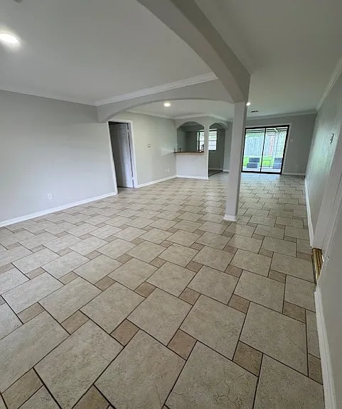 4812 Honeysuckle Ln — Photo 2