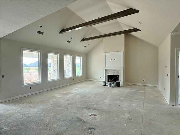 2nd image of 1421 Josephine St