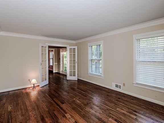 3rd image of 3859 Allenhurst Dr