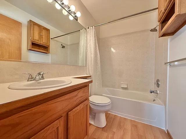 814 E Country Hill Ct — Photo 15