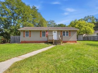 1753 Airway Dr, Mount Pleasant, MI 48858