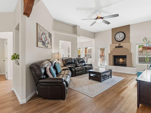5th image of 7504 Cerros Pl NW