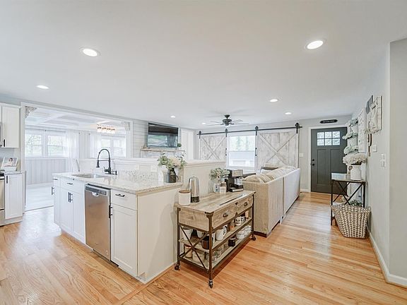 5th image of 5924 Hines Cir Lot 95-98