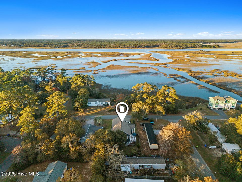 1st image of 7605 E Yacht Drive NE