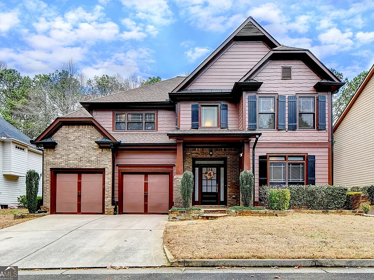 2213 Hamilton Mill Pkwy — Photo 1