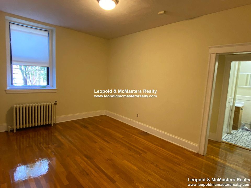 1st image of 225 Essex St #31