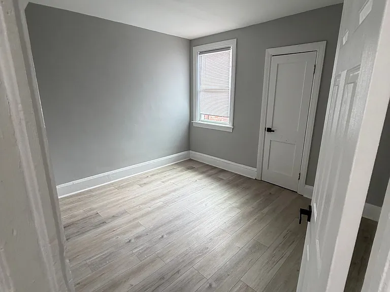 3306 W Franklin St #MAIN — Photo 8