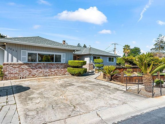 3rd image of 3455 Olsen Dr