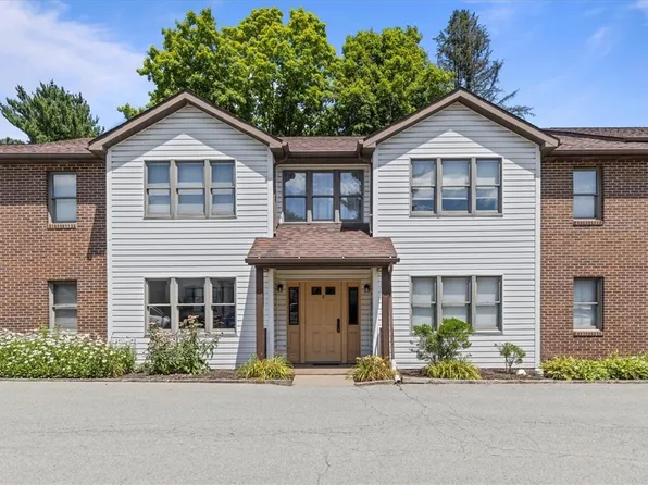 2 Grand Ave #A, Mars, PA 16046