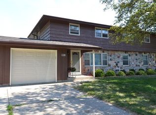 5475 S 112th St, Hales Corners, WI 53130