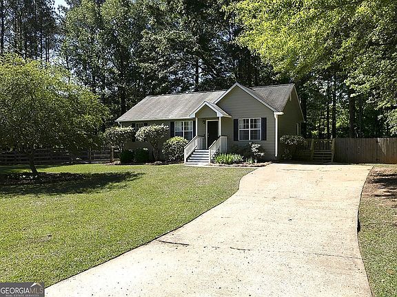2nd image of 1306 Davis Mill Rd S