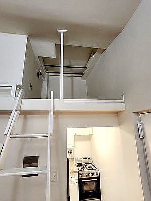 5th image of 44 W 74th St #1G