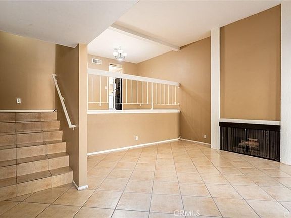 2nd image of 1513 Wavertree Ln