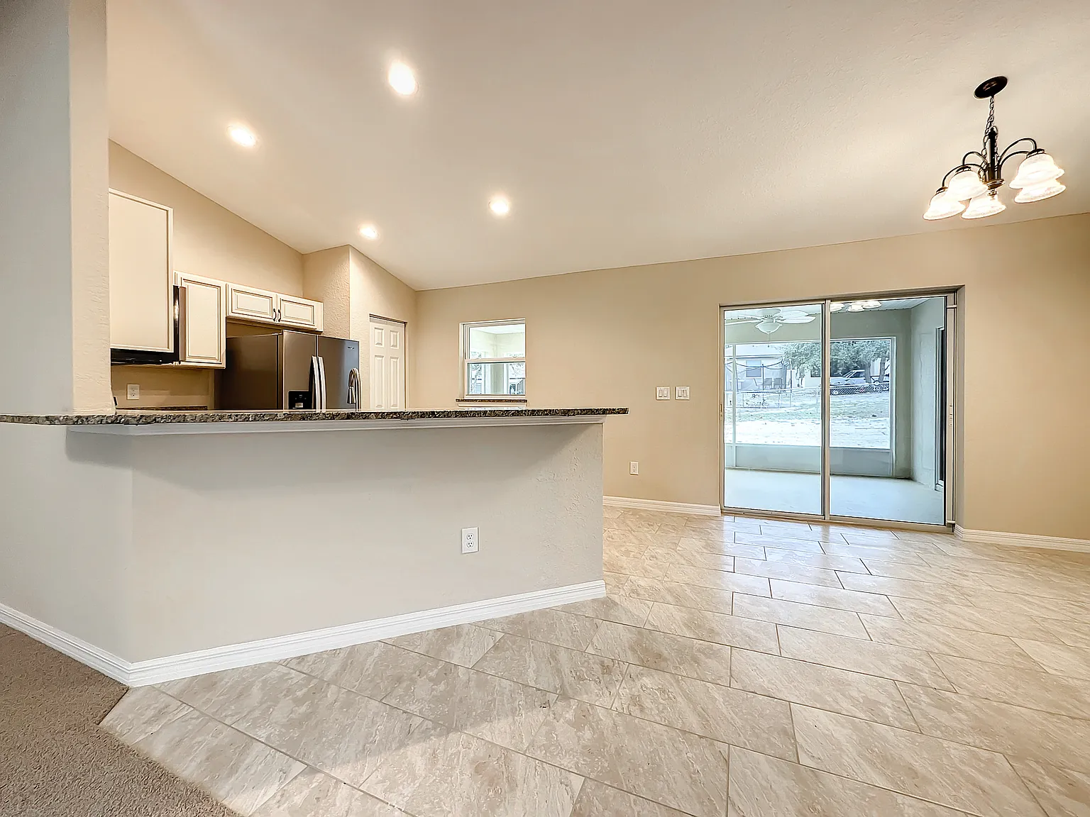 3 bed, 1441 sqft, $1,853 — Photo 3