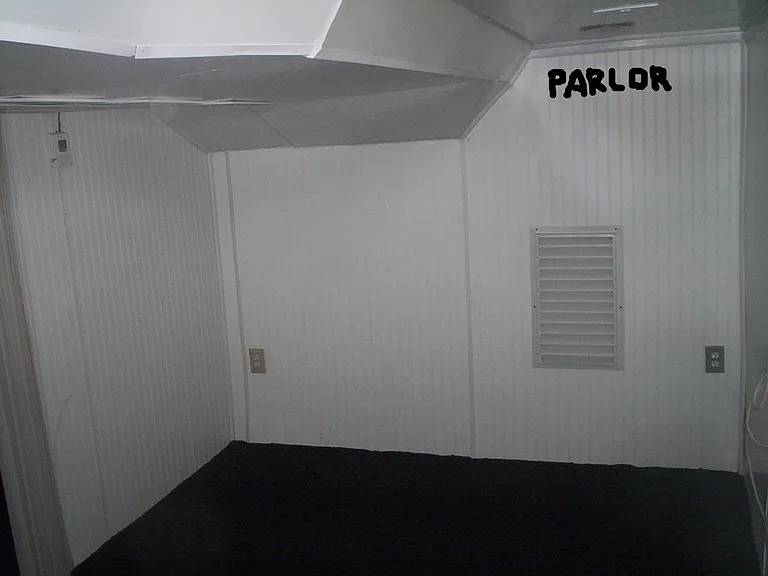 241 E Union St — Photo 12