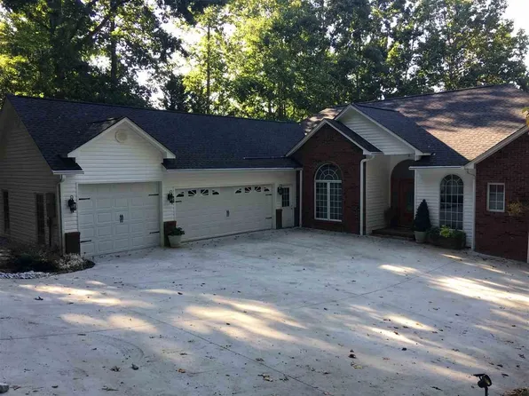 214 Berwick Ct, Seneca, SC 29672