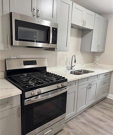 5th image of 360 Rosedown Dr