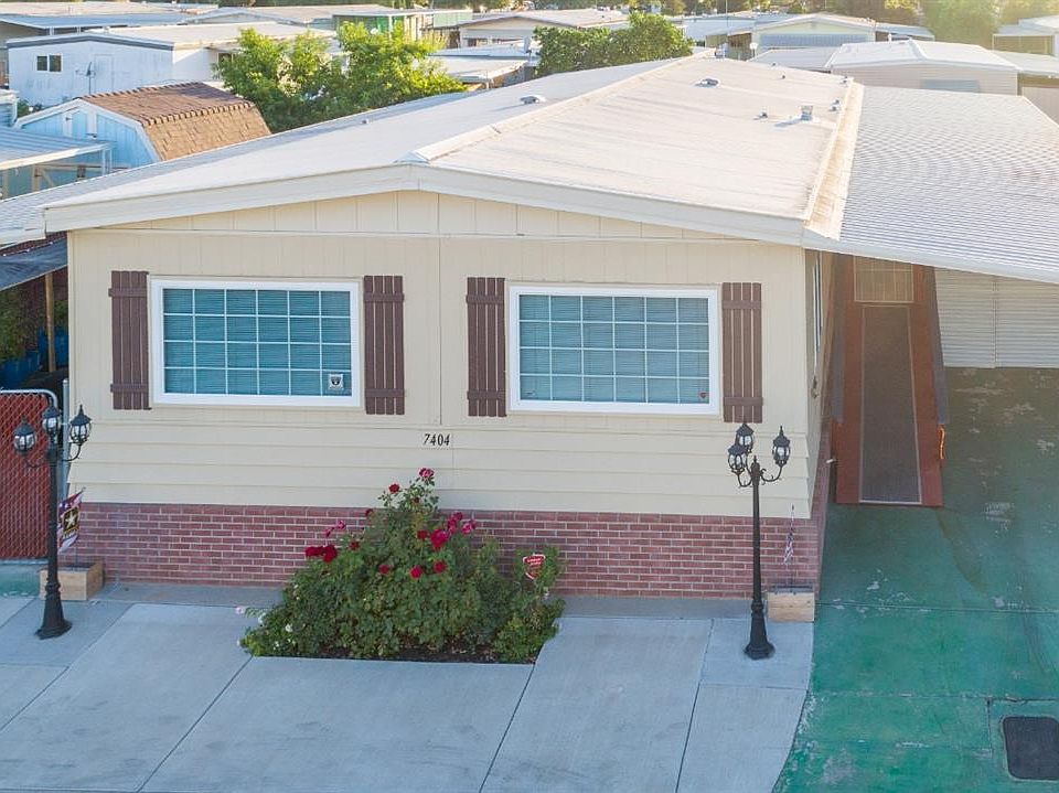 1st image of 7404 Carondelet Ln