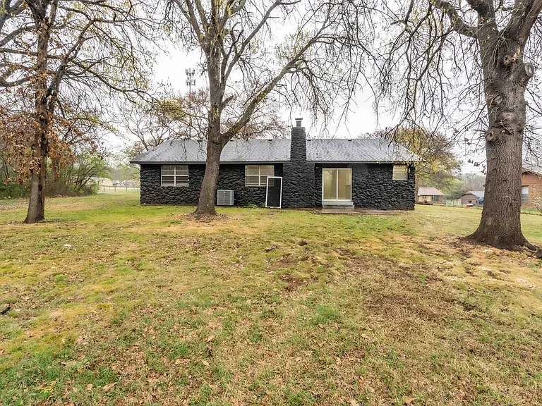 32044 E 724th Ter — Photo 19